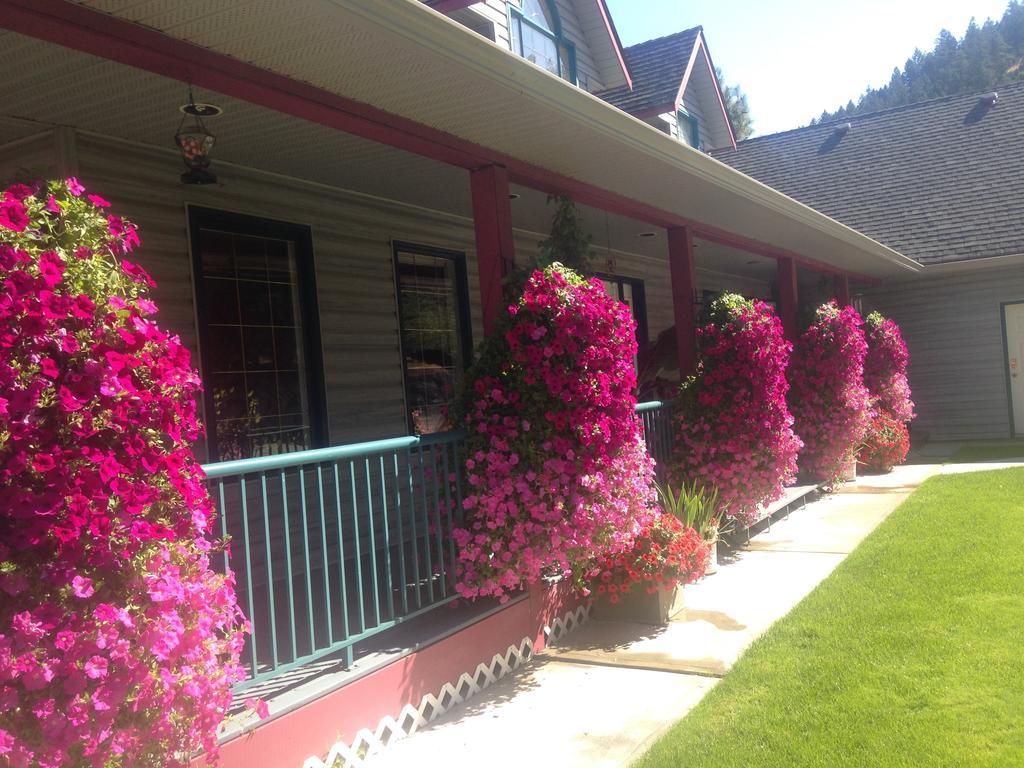 Eagle'S Nest B&B Lake Country ภายนอก รูปภาพ